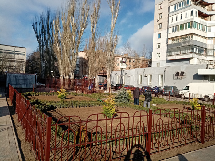 Готова зона ландшафтного дизайна ЖК Спутник